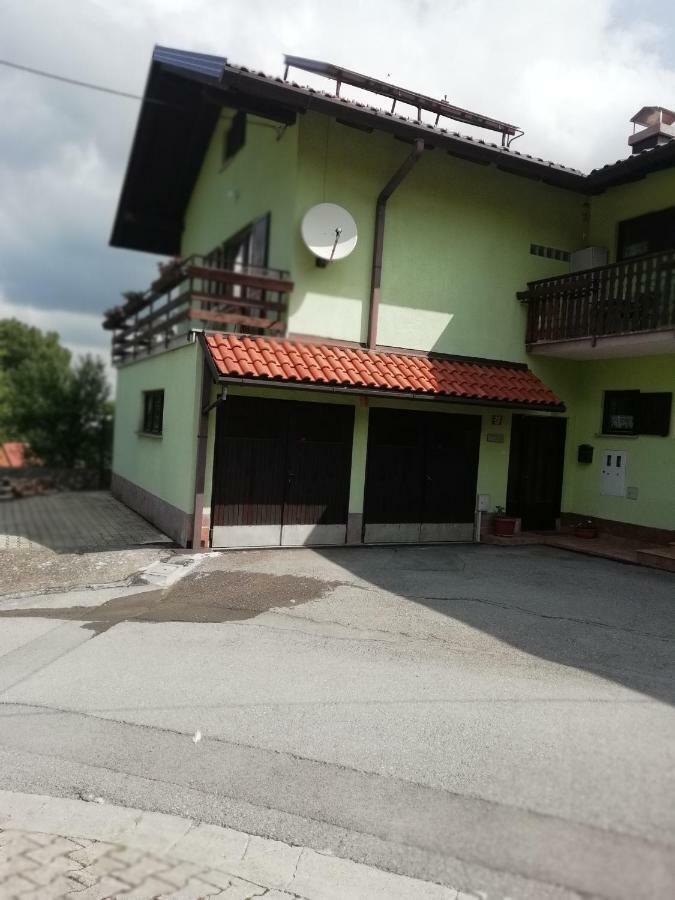Apartmaji Karbic Postojna Exterior photo
